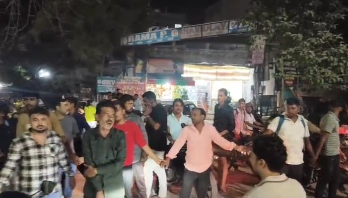 Lucknow News: बाइक मैकेनिक की हत्या कर सड़क पर फेंका था शव, प्रदर्शन