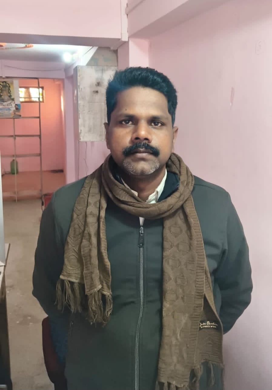 Ambedkar Nagar News: वाहन की टक्कर से जनसेवा केंद्र संचालक की मौत