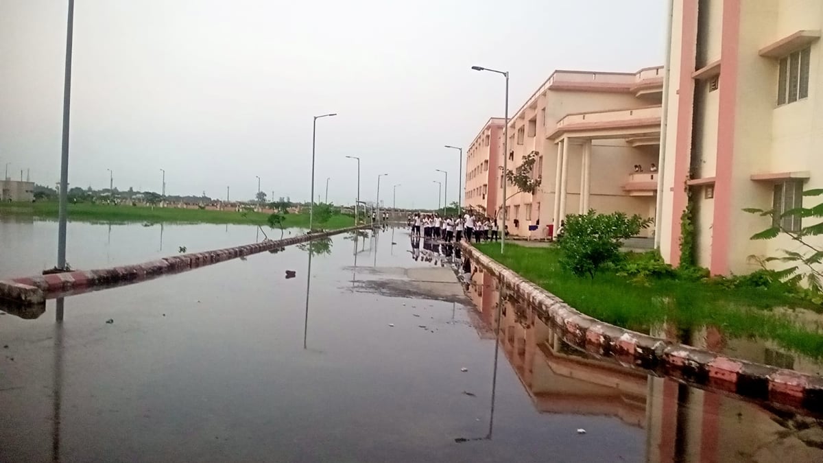 Basti News: छह महीने से कागजों में जलभराव के समाधान की कवायद