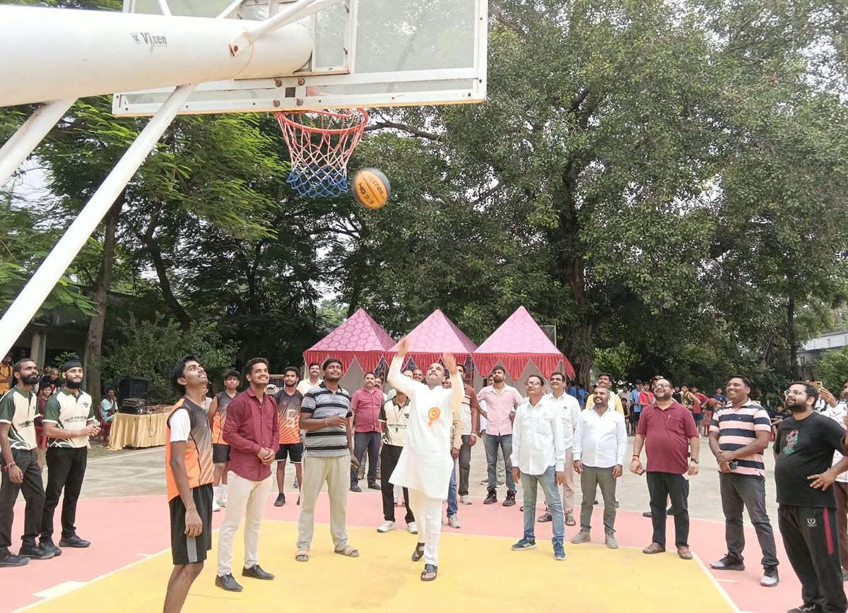 Bahraich News: कैंपस क्लैश में खिलाड़ियों ने दिखाया दम