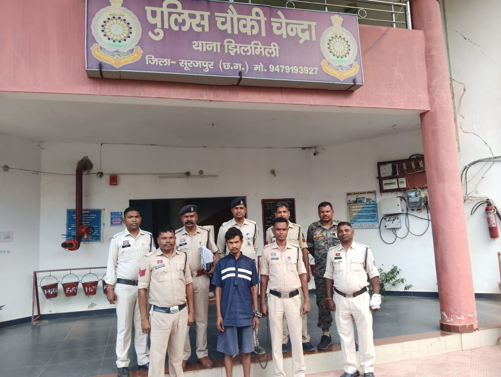 पुलिस के गिरफ्त में आरोपी