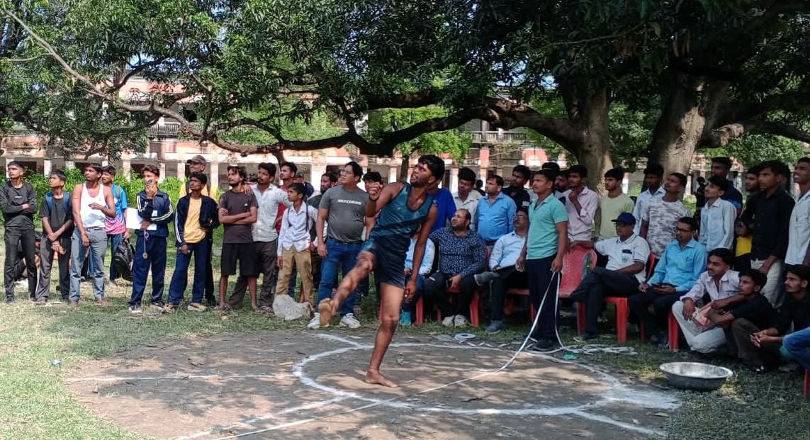 Lakhimpur Kheri News: गोला फेंक में विनय-अंशिका और लंबी कूद में अमन-प्रतिष्ठा अव्वल