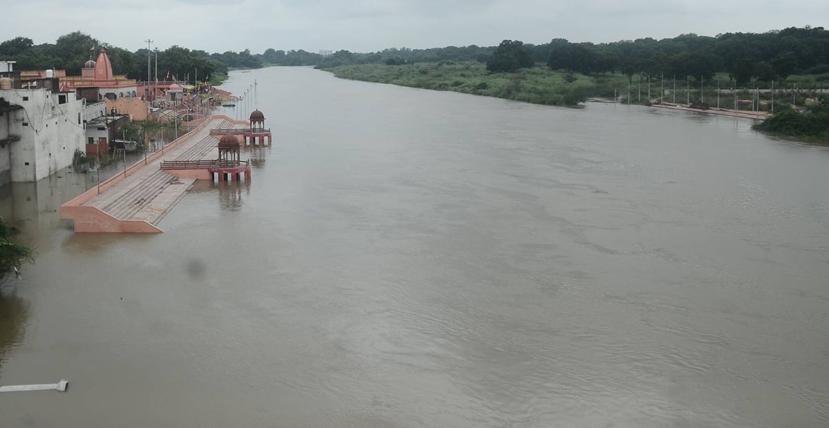 Pratapgarh News: गोमती और सई में मछली पकड़ेंगी समितियां, होगी नीलामी