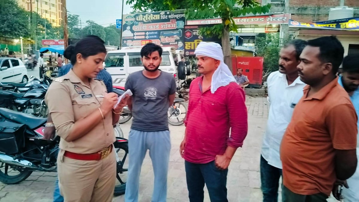 Kaushambi News: ऑपरेशन के इंतजार में बिगड़ी प्रसूता की हालत, इलाज के दौरान गई जान