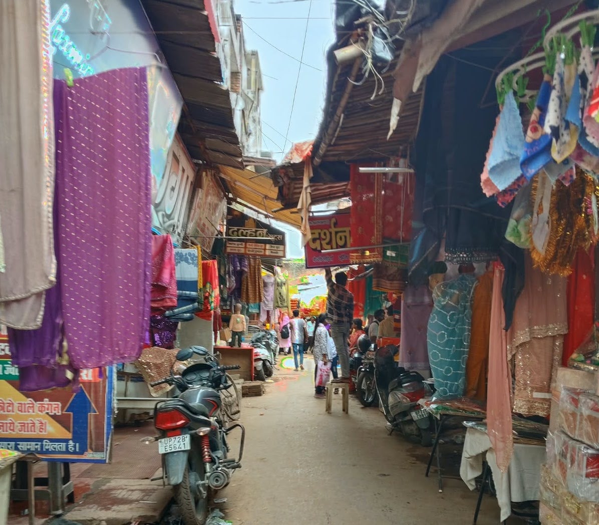 Pratapgarh News: नवरात्र से कारोबार को रफ्तार की उम्मीद