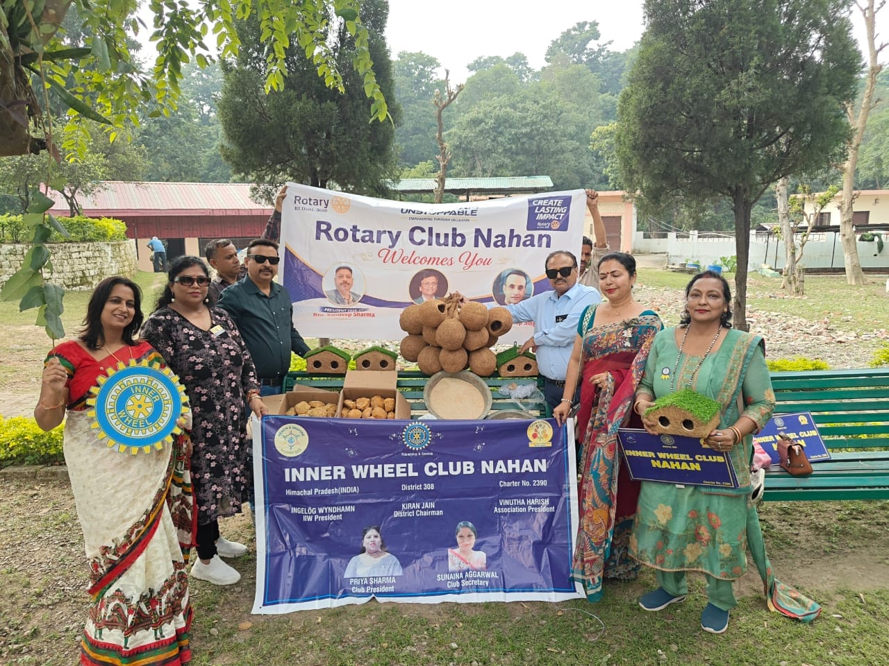 रोटरी क्लब और इनरव्हील क्लब नाहन ने संयुक्त कार्यक्रम में मौजूद सदस्य। स्रोत आयोजक
