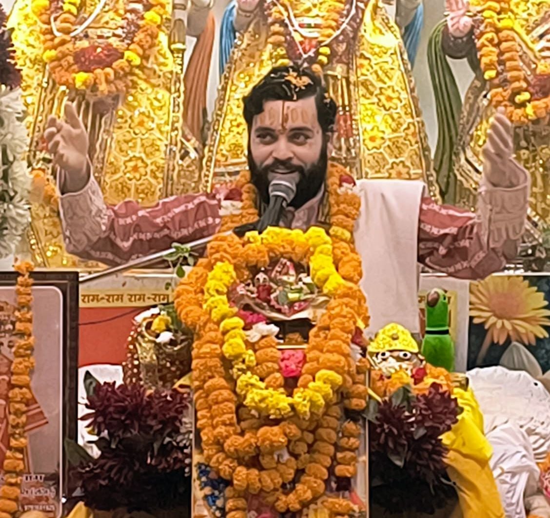 Shahjahanpur News: सच्ची मित्रता और भक्ति का संदेश दे गया कृष्ण-सुदामा मिलन