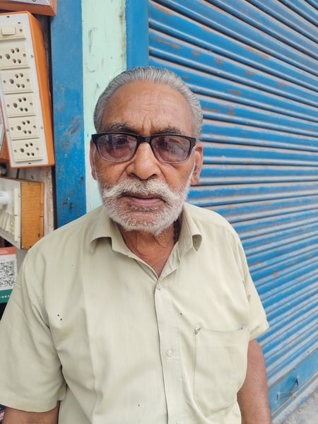 Kaushambi News: पितृपक्ष में बाजार सूने... नवरात्र पर कारोबार चमकने की उम्मीद