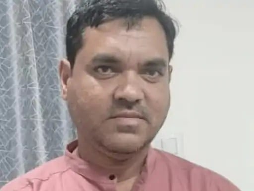 बड़वानी: ऑफिस के बाद महिला कर्मचारी पर मिलने का दबाव बनाता था सिविल सर्जन, छेड़छाड़ का केस दर्ज, जांच जारी