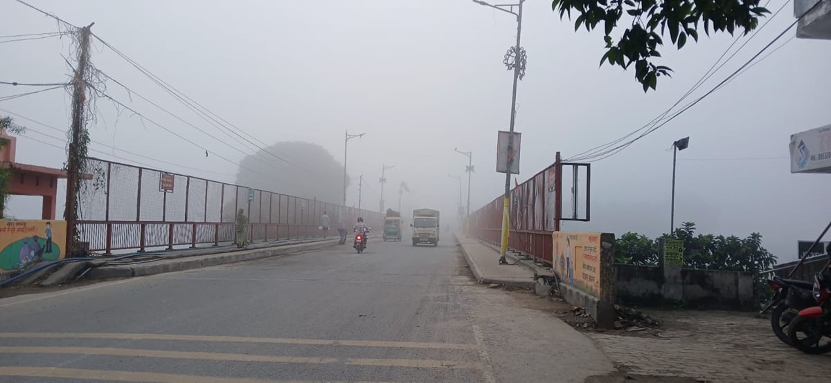 Ambedkar Nagar News: सुबह कोहरा, शाम को बदली से बढ़ी किसानों की चिंता