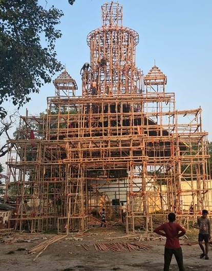 बाबूसराय में बनाया जा रहा पुजा पंडाल। संवाद