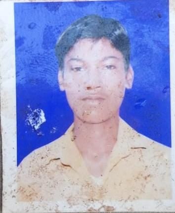 Hamirpur News: रेलवे ट्रैक पर मिले शव की शिनाख्त, पिता ने की पहचान