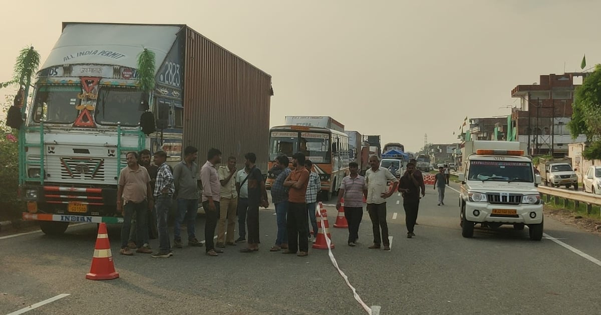 डायवर्जन : हाईवे पर 5 वाहन टकराए, सात लोग घायल