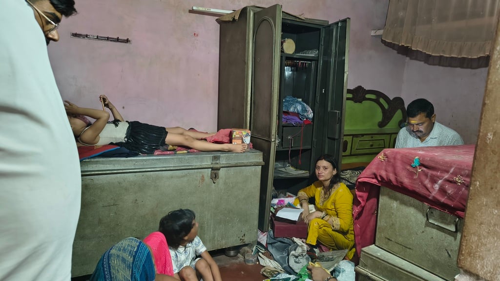 Prayagraj News: कोहड़ारघाट में 10.20 लाख के जेवर और नकदी चोरी