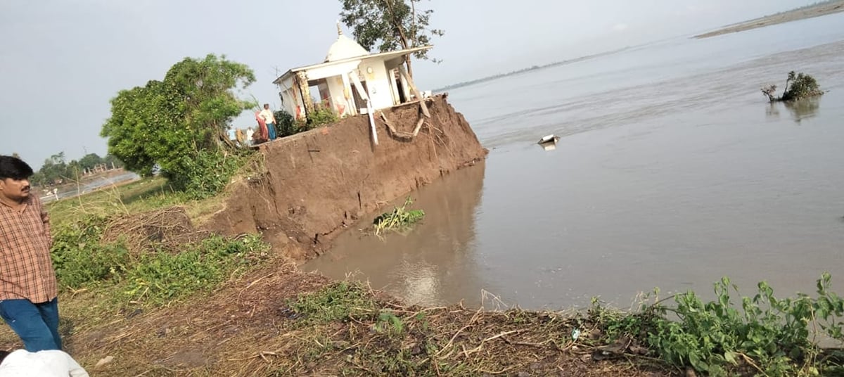 Lakhimpur Kheri News: शारदा की कटान से उजड़ रहा रूरा सुल्तानपुर, 13 घर नदी में समाए