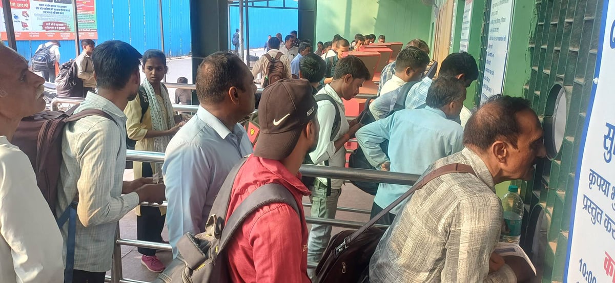 Prayagraj News: अचानक थमे पहिए, अधूरी रह गई दिल्ली की यात्रा