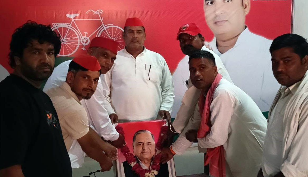 Agra News: रक्षामंत्री के रूप में शहीदों को मुलायम ने दिया था सम्मान