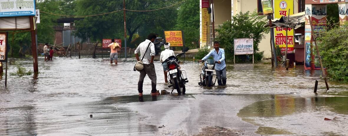 Lucknow News: नगर विकास मंत्री पहुंचे फैजुल्लागंज, लिया जायजा