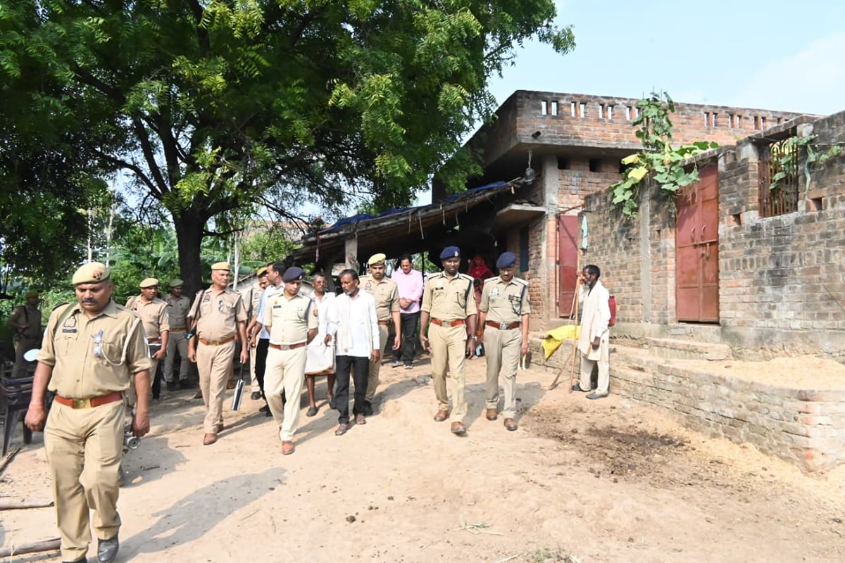 Chitrakoot News: नकाबपोश बदमाशों ने घर में बोला धावा, परिवार को बंधक बनाकर लूटा