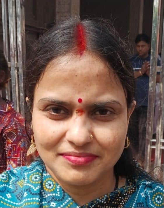 फोटो 10 - शशि।महिला श्रद्धालु। स्रोत : संवाद