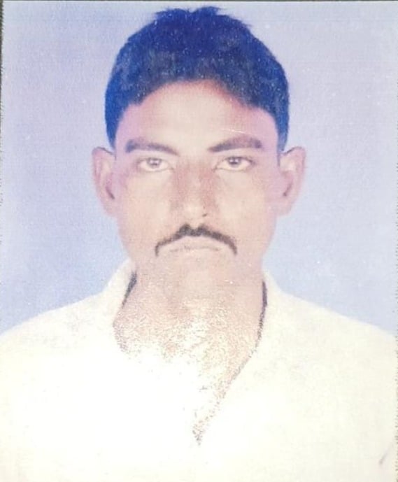 Etawah News: शौचालय में मिला मजदूर का शव, फंदा लगाने की आशंका
