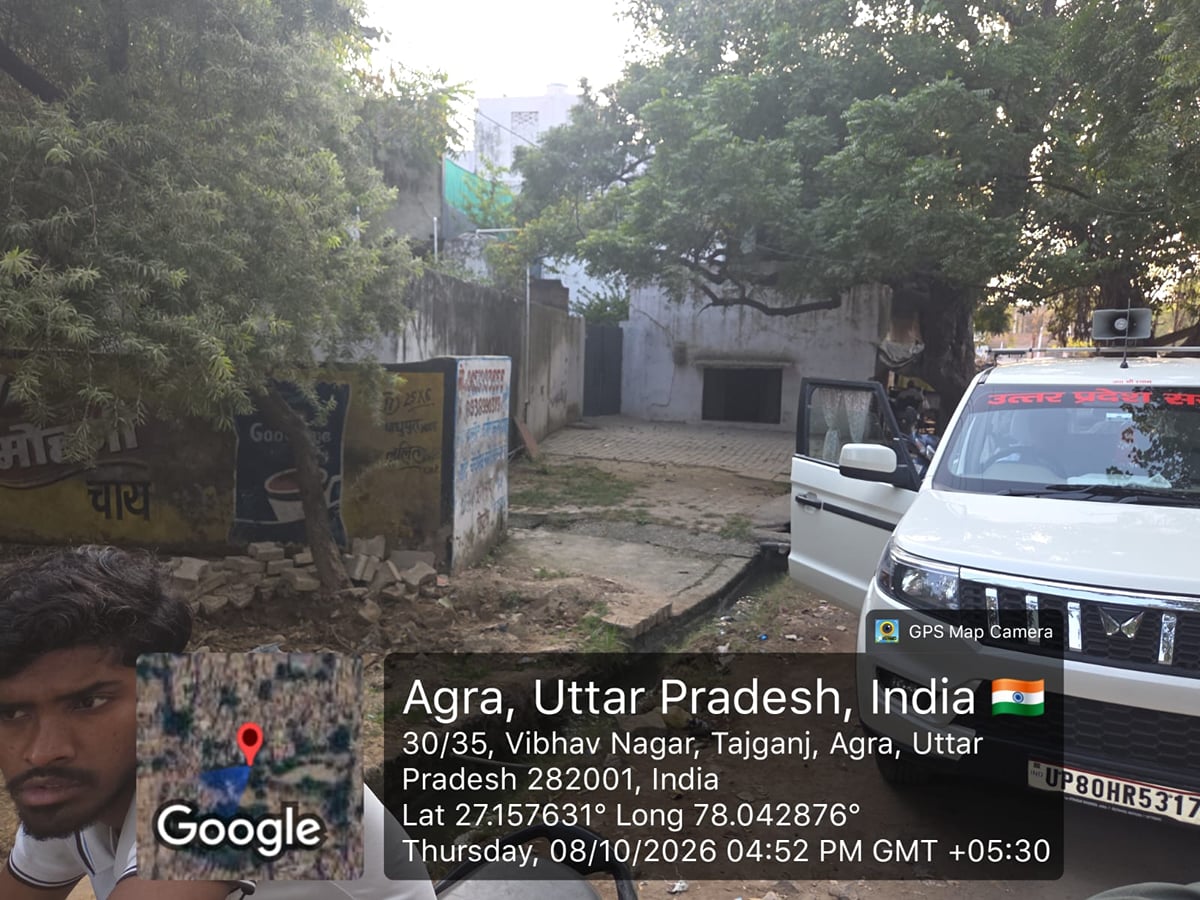 Agra News: नीचे पानी की लाइन, ऊपर मकान, अब शिफ्ट होगा 80 मीटर पाइप