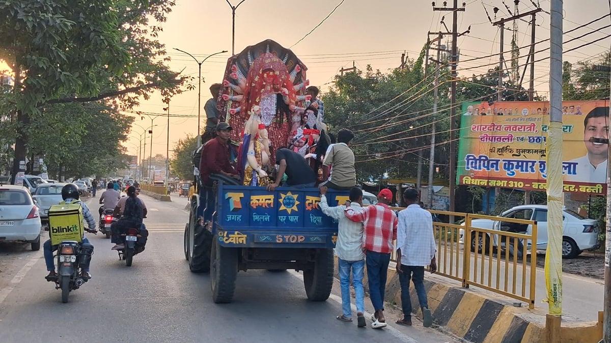 Basti News: ग्रामीण अंचल में सज गए पंडाल, दुर्गा पूजा आज से
