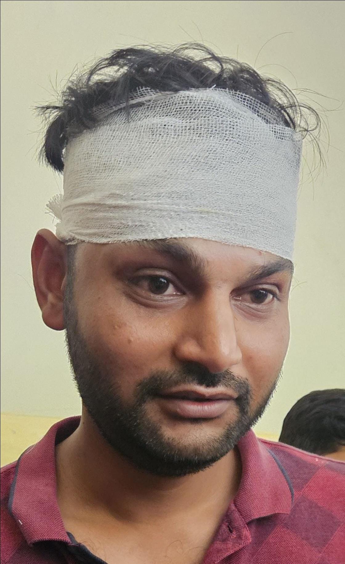 घायल जेई सतीश सिंह। संवाद