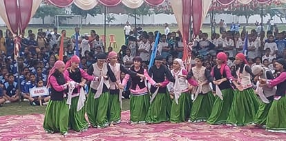मानपुर देवड़ा स्कूल में राज्य स्तरीय खेलकूद प्रतियोगिता के शुभारंभ कार्यक्रम में हिमाचली नाटी ड