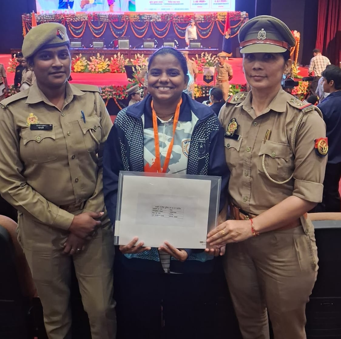 Agra News: खेल के दम पर राधा और वैशाली की पुलिस विभाग में नियुक्ति