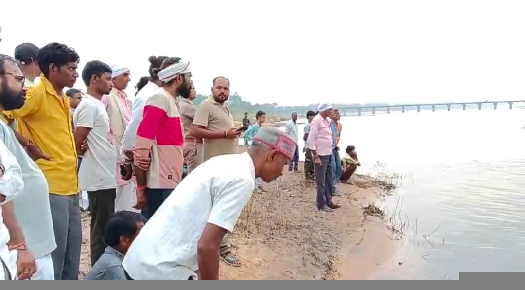 22-year-old man goes missing after entering the Son River to bathe; SDRF team launches rescue operation.