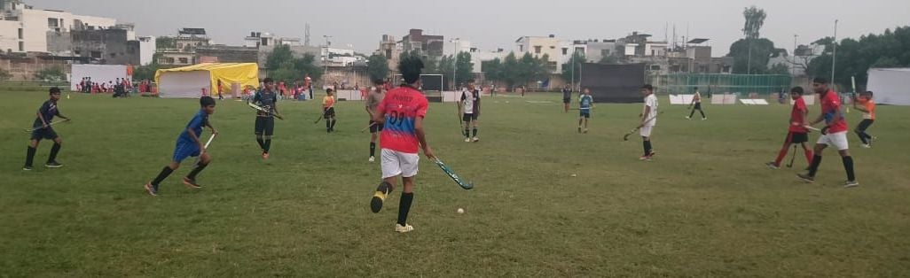 Budaun News: सब जूनियर बालक हॉकी के मंडल स्तरीय ट्रायल में तीन खिलाड़ियों हुआ चयन