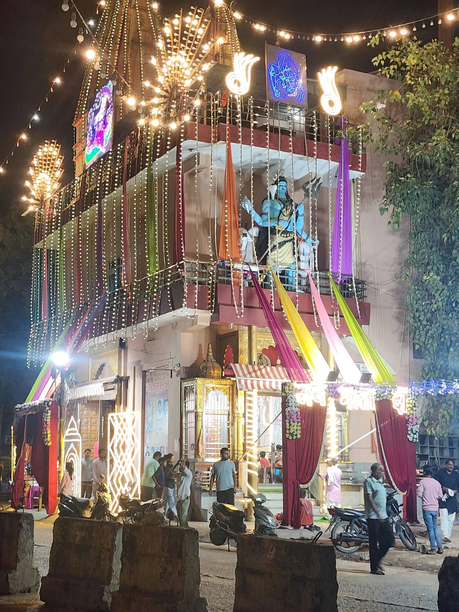 धारूहेड़ा चुंगी स्थित काली माता मंदिर। संवाद