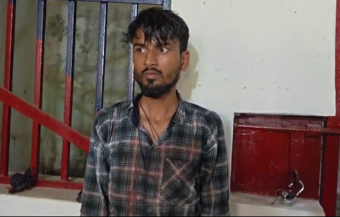 In Gopalganj, a deranged grandson stabbed his maternal grandmother to death; arrested bihar news