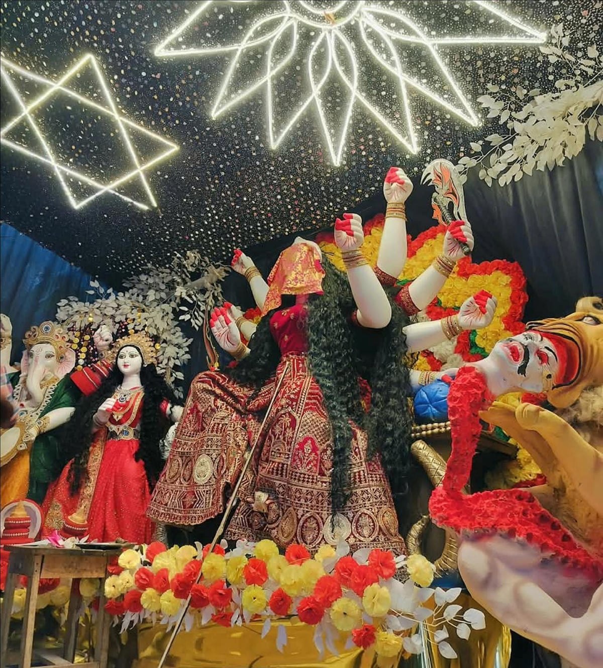 Bahraich News: आस्था के कलश स्थापित, मां की आराधना शुरू