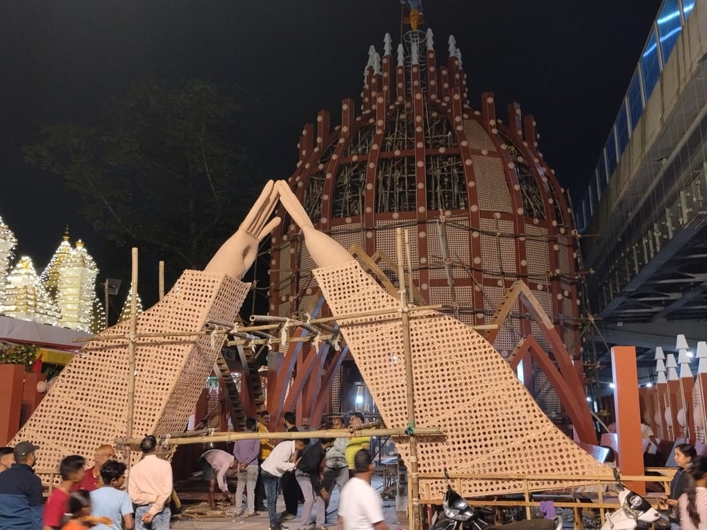 Ranchi to witness the grand 'Temple of Together'; RR Sporting Club's Puja pandal to be ready by October 14.