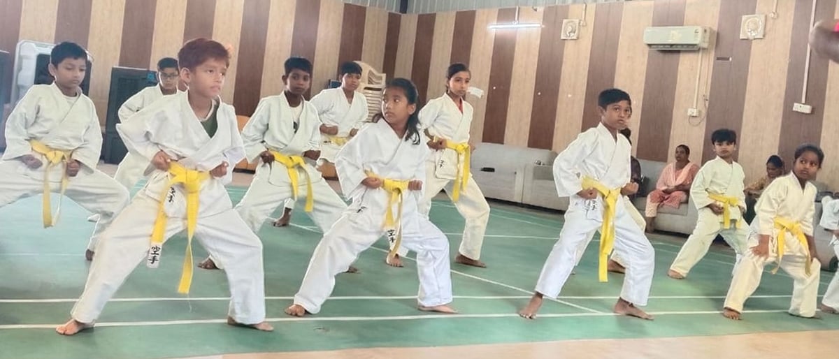 Raebareli News: कराटे ग्रेडिंग टेस्ट में 53 खिलाड़ी सफल