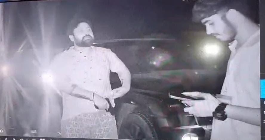 FIR registered in connection with a pistol-brandishing incident at a toll plaza news in hindi