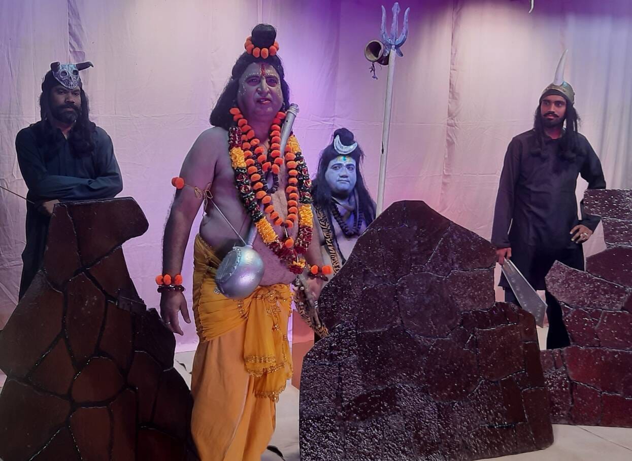 रामलीला को हो रहा मंचन। स्रोत : संस्था