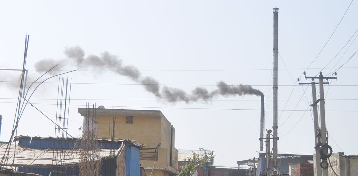 Hapur News: हवा को प्रदूषित होने से बचाने के लिए दो हजार फैक्टरियों में होगी जांच