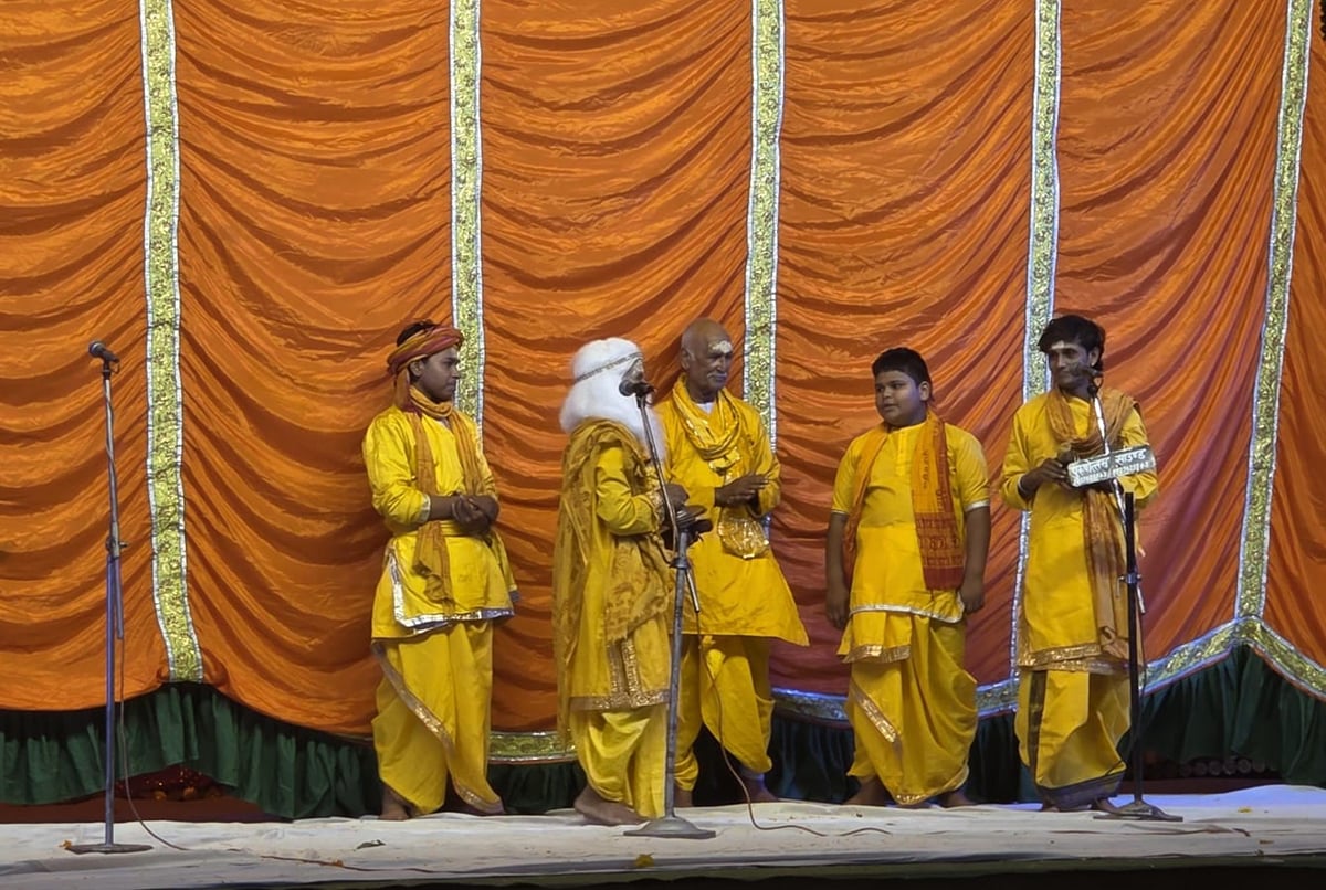 Aligarh News: शक्कूबाई की लीला ने दिया अटूट भक्ति का संदेश