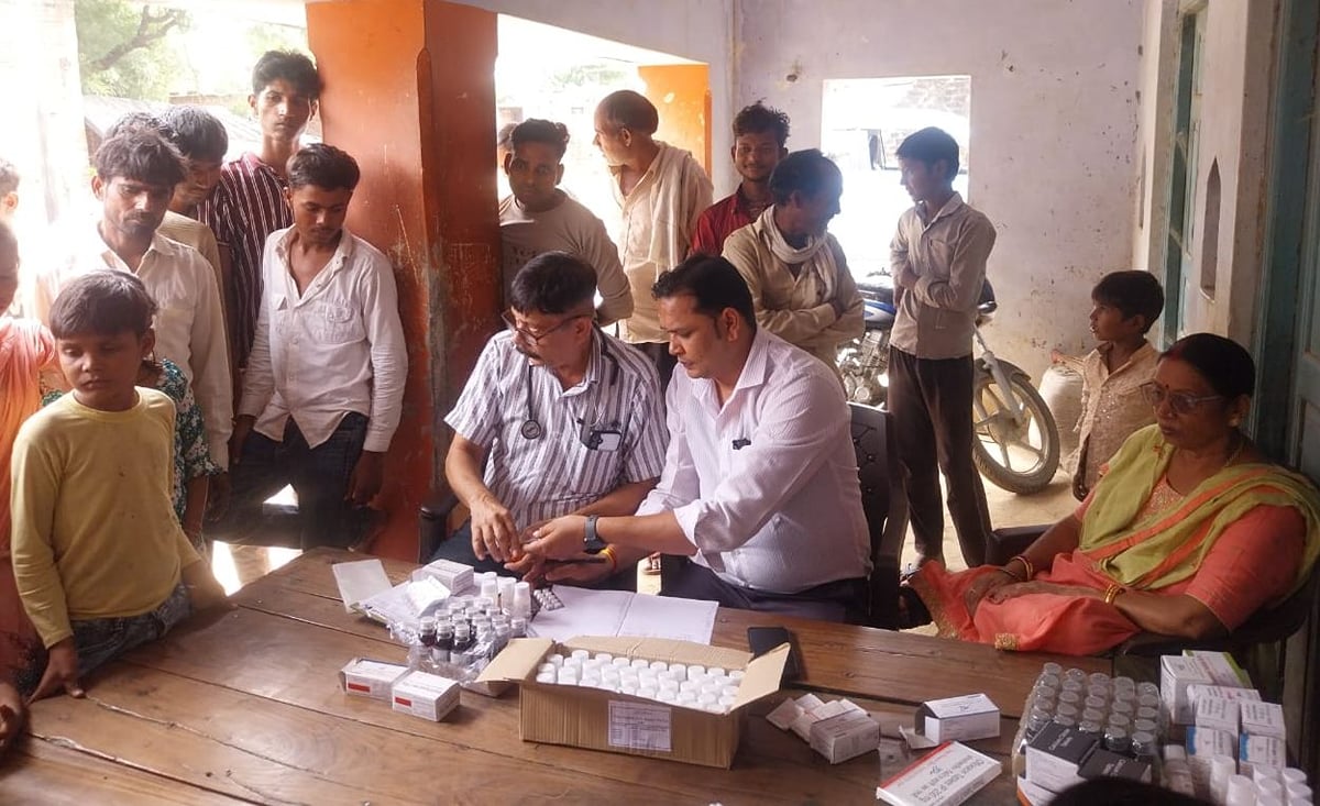 Budaun News: कैथोला में एक डेंगू पॉजिटिव मिला, 10 मरीज बुखार के सीएचसी में भर्ती
