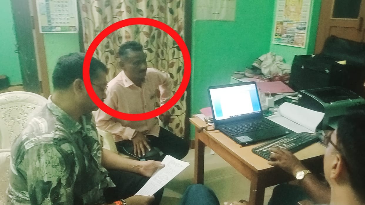 Deputy Ranger arrested for threatening to cancel registration of timber business, taking bribe of Rs 3,000
