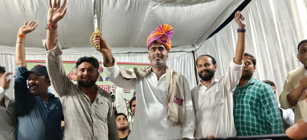 Meerut News: लावड़ में भाजपा छोड़ सपा में शामिल, सरकार पर आरोप