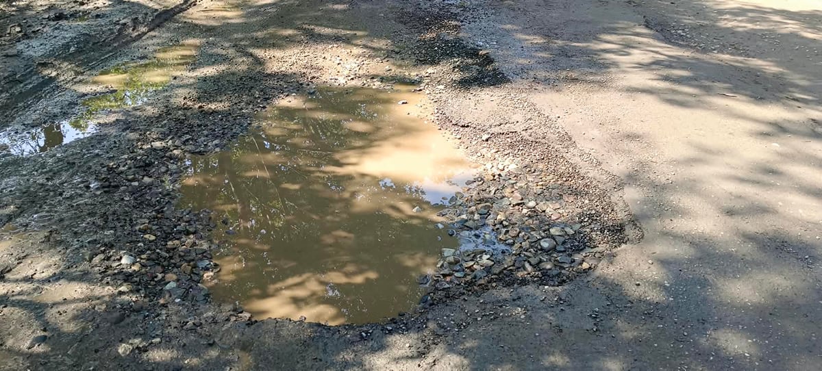 Meerut News: मखदूमपुर-नया गांव मार्ग बदहाल