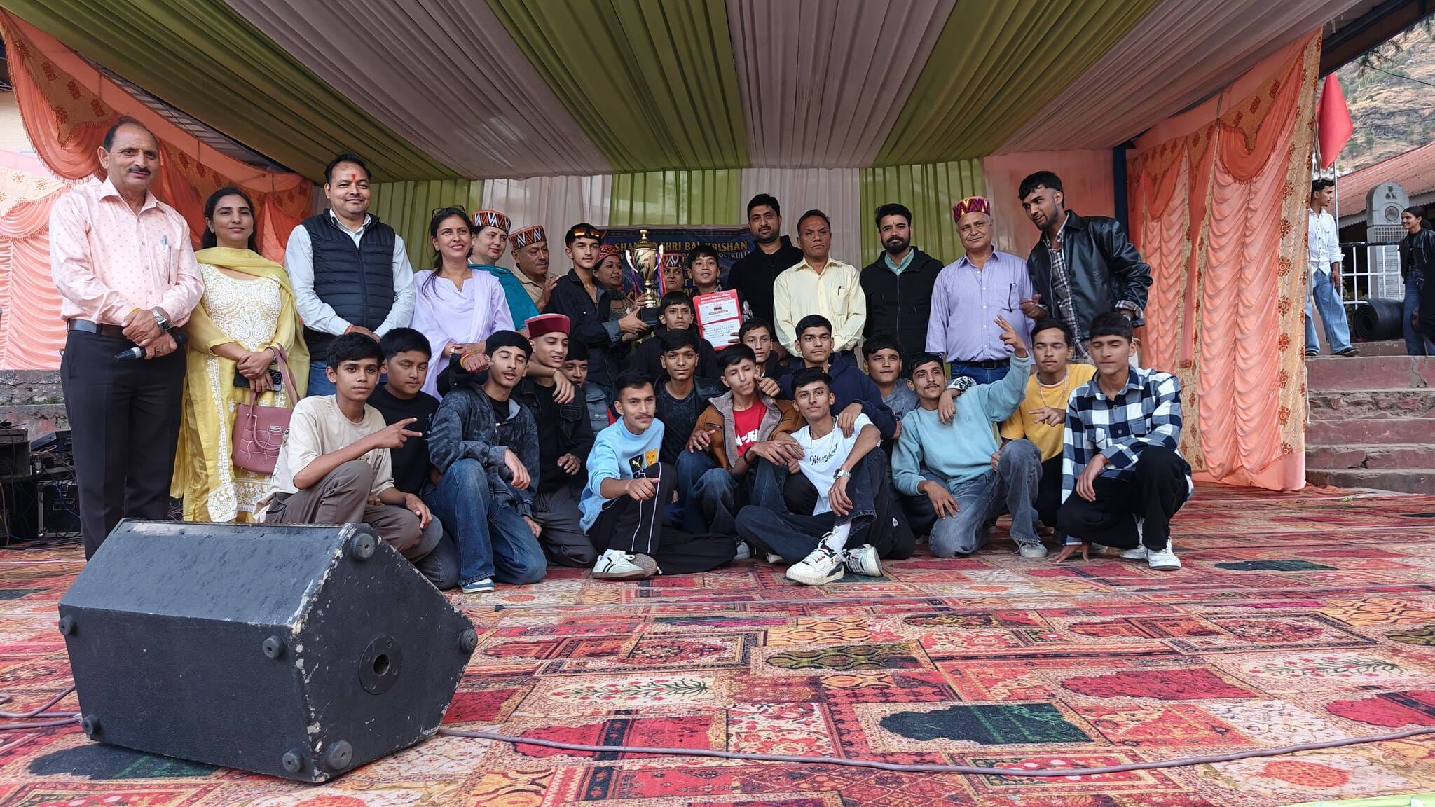 *पी एम  श्री आनी लगातार बारहवीं बार लोकनृत्य में जिला स्तर पर विजेता* 