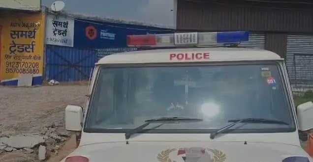 पुलिस वाहन