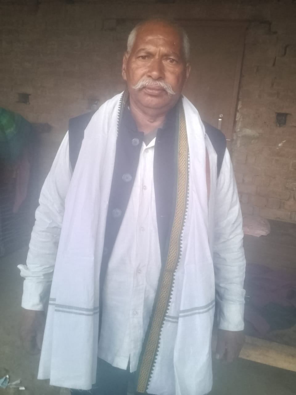 Chandauli News: तेज रफ्तार कार की टक्कर से वृद्ध की मौत, परिजनों में मचा कोहराम