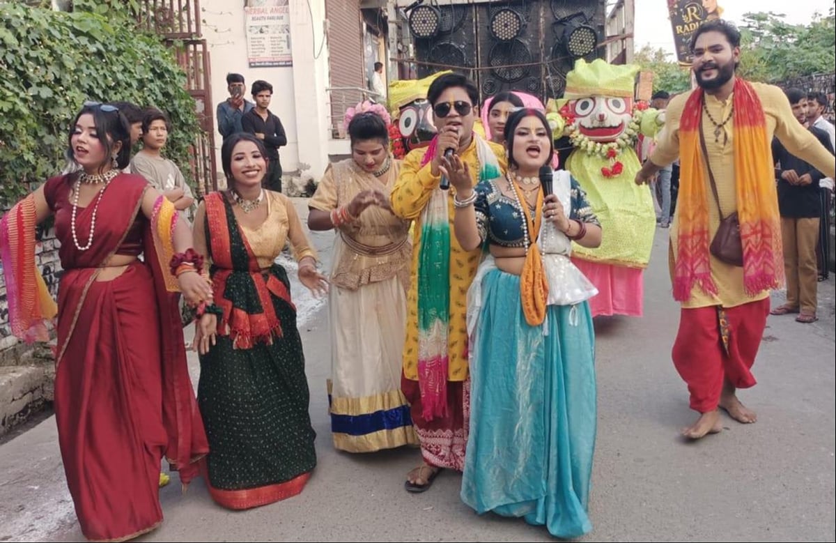 Shamli News: बैंडबाजे के साथ निकाली श्रीराम बरात
