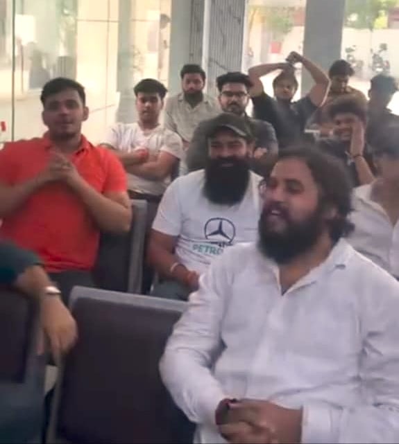 Ghaziabad News: लगातार चौथे दिन भी यूपी बॉर्डर पर चेकिंग, दिल्ली जाने वाले वाहनों पर पुलिस की नजर